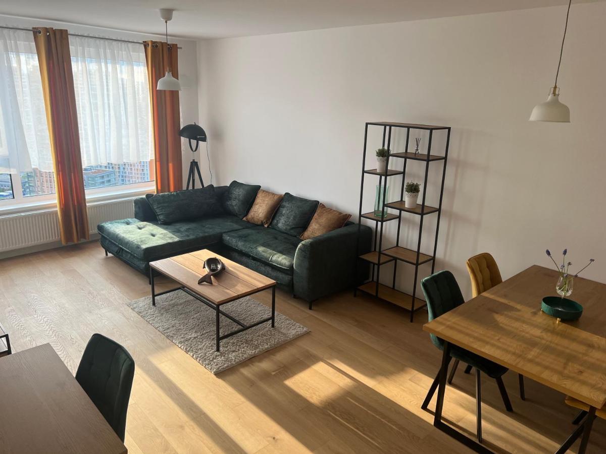 New Downtown Apartment Couple Minute From The Old Town Μπρατισλάβα Εξωτερικό φωτογραφία